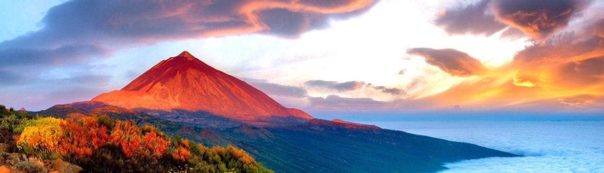 Teide volcano in Tenerife in glowing light of the sunrise